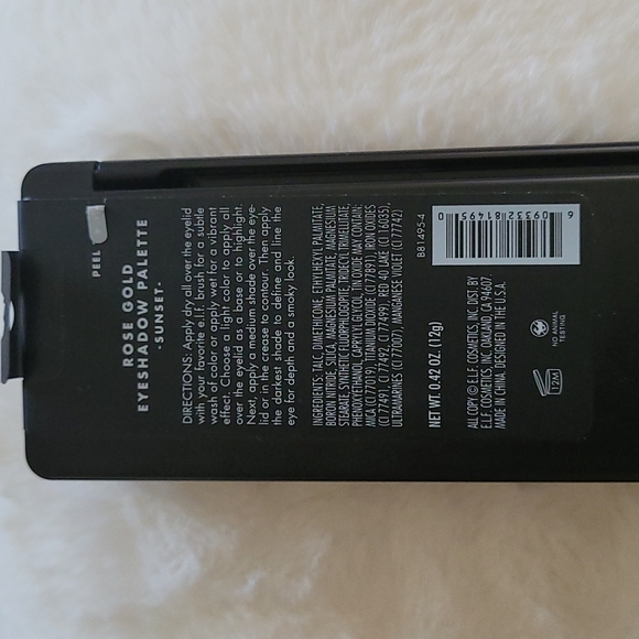 Eyeshadow palette - Picture 3 of 3